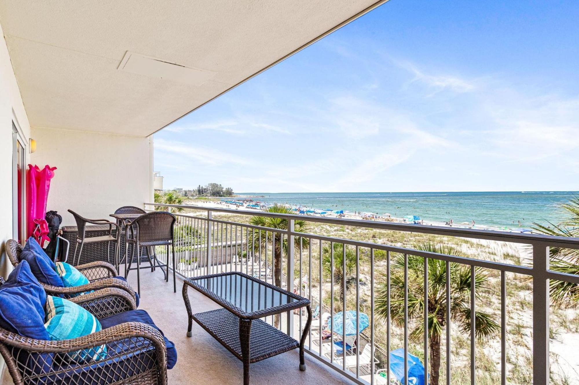 Beachfront Madeira Norte St. Pete Beach Bagian luar foto